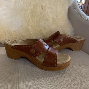 Dansko Embellished Slide Sandal size 42